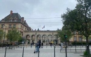 69e37d2fadea3_paris1104267.jpg